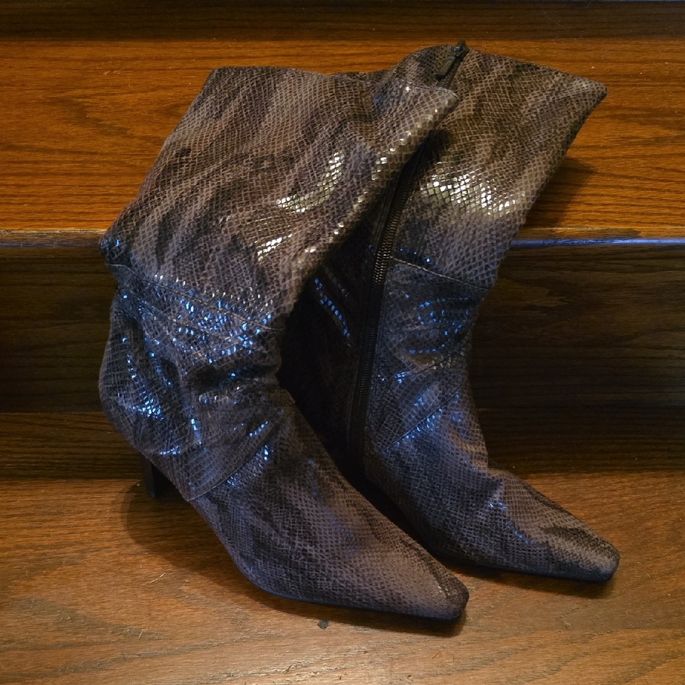 Stylish Brown/Green Snakeskin Women's Boots